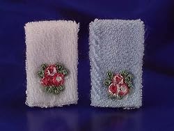 Miniature Set of 2 Towels with Floral Applique