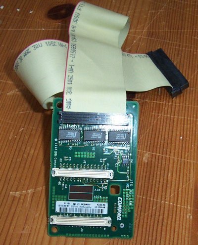 Compaq 146447-001 Compaq SCSI Cable Board Proliant 8500 DL740 DL760 DL590 (146447001)