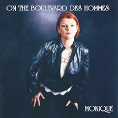 On the Boulevard des Hommes