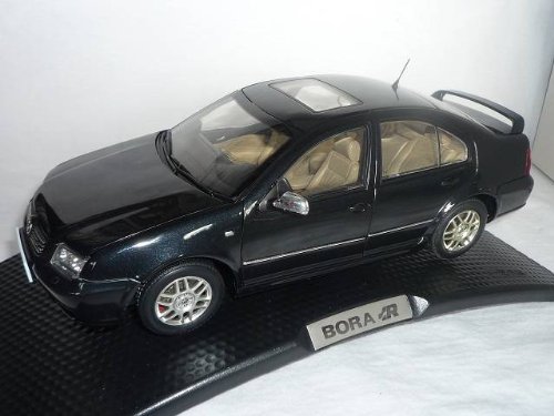 VW Volkswagen Bora R 2004 Schwarz