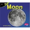 The Moon (Pebble Plus: Exploring the Galaxy)