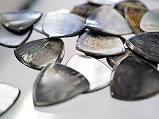 NINEVOLT PEDALS Wild Picks Mother of Pearl Tri Pick Chamfer Black　トライアングル 2.5mm 【先行販売特別価格】 MOP-TC-N-BK