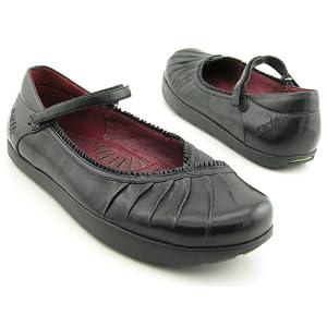 Buy Earth Pirouette 4 Casual Shoe Ladies by Earth