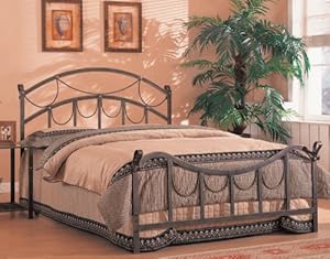 Queen Size Metal Bed Headboard and Footboard in Brass Finish Queen Size Metal Bed Headboard and Footboard in Brass Finish