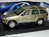 Produkt-Bild: JEEP GRAND CHEROKEE 2005-2010 WH BEIGE 1/18 MAISTO MODELLAUTO MODELL AUTO