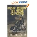 One Foot in the Grave: A Night Huntress Novel