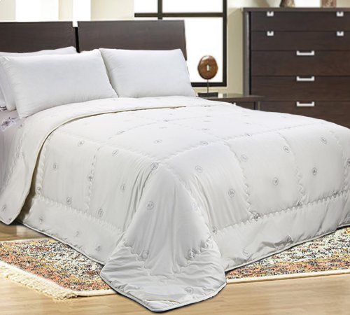 100% Natural Australia Wool Filled Comforter (Queen) On Sale