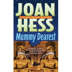 Mummy Dearest (Claire Malloy Mysteries)