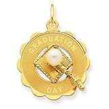 14k Graduation Day with Cap and Cultured Pearl Charm