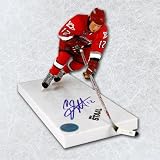 ERIC STAAL Carolina Hurricanes SIGNED McFarlane Figure - NHL Figures