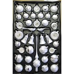 Christbaumschmuck Set Silber und Weiß 40 teilig aus Glas mundgeblasen und von Hand verziert mit 26 Weihnachtskugeln, 7 Reflexkugeln, 1 Spitze, 4 Glocken und 2 Vögel - Made in Germany