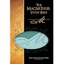 The MacArthur Study Bible: Personal Size