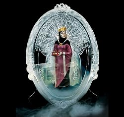 Disney Collectable - Snow White Wicked Queen - Mirror, Mirror