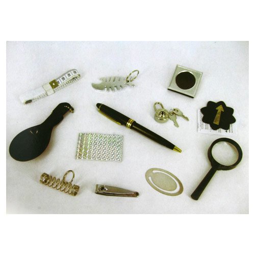 Christmas Crackers - Red Pillar Box - 12 Pack