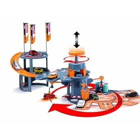 Simba Smoby Majorette Mechanic Garage with Car