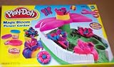 PLAY-DOH MAGIC BLOOM FLOWER GARDEN