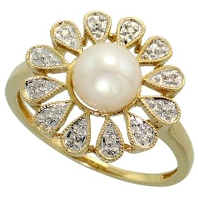 14k Gold Flower Ring, w/ 0.04 Carat Brilliant Cut Diamonds, 5/8