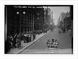 Newswire Photo (L): 5th Ave. above 42nd St. Sunday, 3/23/13