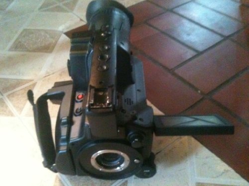 Panasonic AVCCAM AG-AF100 Micro 4/3's Professional HD Camcorder Panasonic AVCCAM AG-AF100 Micro 4/3's Professional HD Camcorder