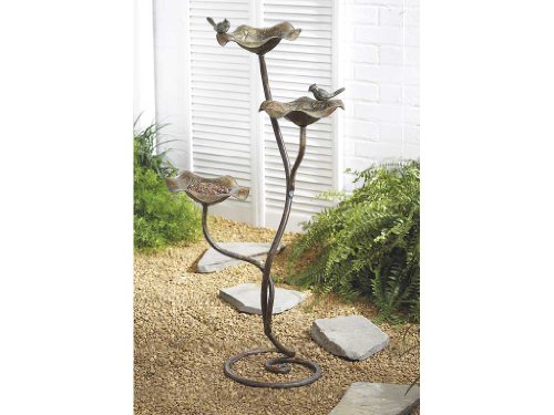 THREE TIERED BIRDFEEDER. IRON.IRE 11 X