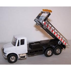 1 64 Scale Diecast Metal Rollback Tow Truck in Color White from 1/64 Trucks