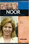 Queen Noor: American-Born Queen of Jordan (Signature Lives)
