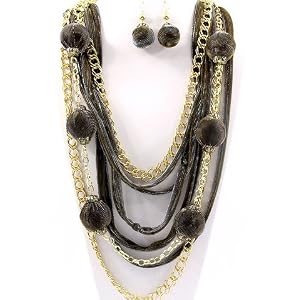 Chunky Floral Necklace for Traditional Occasions