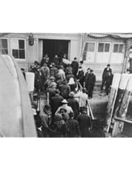 Home: 1902 photo The Battery, New York - outside of barge office - landing of the e b1 - Vintage History