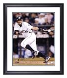 Ichiro Suzuki Seattle Mariners - Bunting - Framed Autographed 16x20 Photograph