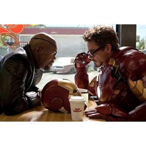 Iron Man 2 (Three-Disc Blu-ray/DVD Combo + Digital Copy)