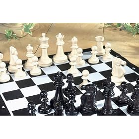 Kingfisher Giant Garden Chess Set