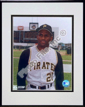 Roberto Clemente, Pittsburgh Pirates Double Matted 8 X 10 Photograph in Black Anodized Aluminum F