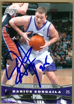 Darius Songaila Autographed/Hand Signed Basketball Card (Sacramento Kings) 2004 Upper Deck #168