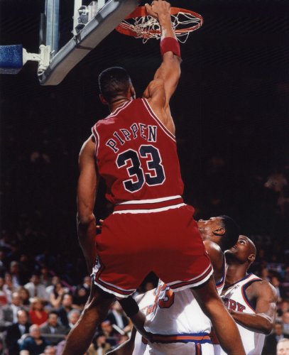 SCOTTIE PIPPEN CHICAGO BULLS 8X10 SPORTS ACTION PHOTO (L)