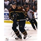 Dany Heatley Autographed Atlanta Thrashers 8x10 Photo