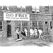 David Rapoport (Free Golf) Art Poster Print - 22" X 28"