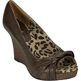 QUPID Talent Womens Wedges - Brown Crinkle