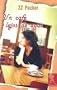 Un Cafe Lejos De Aqui / Drinking Coffee Elsewhere (Spanish Edition)
