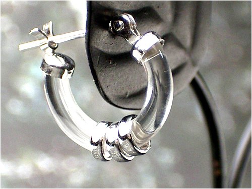 水晶のフープピアス - 黒猫の足跡帳