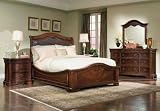 51pc3gVgKXL. SL160  Legacy Classic Heritage Court Leather Platform Bedroom Collection