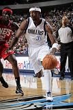 New Jersey Nets v Dallas Mavericks: Jason Terry and Anthony Morrow Photographic Poster Print by Glenn James, 28x42