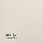 Click here to buy 10 7 00 - Detroit, Michigan by  Pearl Jam .