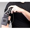 Olympus Tough Neoprene Tasche inkl. verstellbarem Armgurt, Karabinerhaken und G�rtelhalterung f�r TG-2/TG-1/TG-830/TG-820/TG-630/TG-620