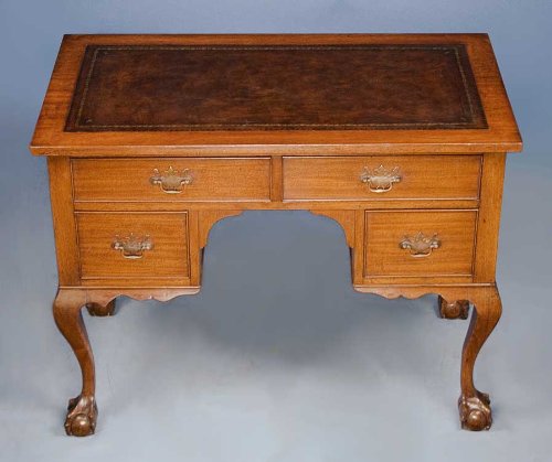 English Antique Mahogany Lowboy Desk
