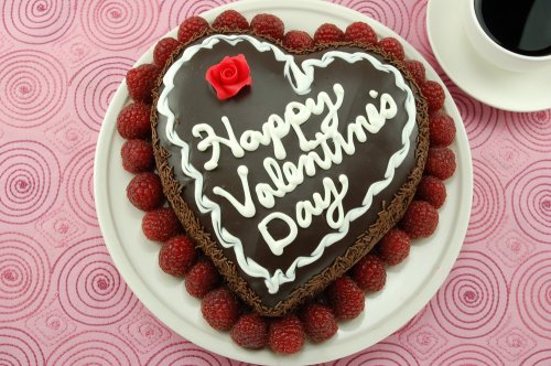 6 inch Happy Valentine's Day Cheesecake - Raspberry Swirl by Cheese Cake City