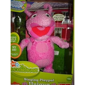Fisher Price: Singing Playpals Uniqua by Fisher-Price
