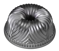 Nordic Ware Pro Cast Bavaria Bundt Pan