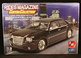 2005 CHRYSLER 300C 1:25 Scale Rides Magazine Custom Collection AMT / ERTL Skill Level 2 Plastic Model Kit