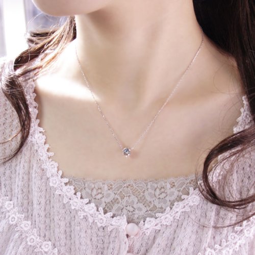 4月誕生石☆K10WGブルーダイヤモンド×クォーツ ローズカット ペンダント ラブ・クリスタル