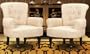 Paire de fauteuils capitonn�s de style France bois blanc cr�me